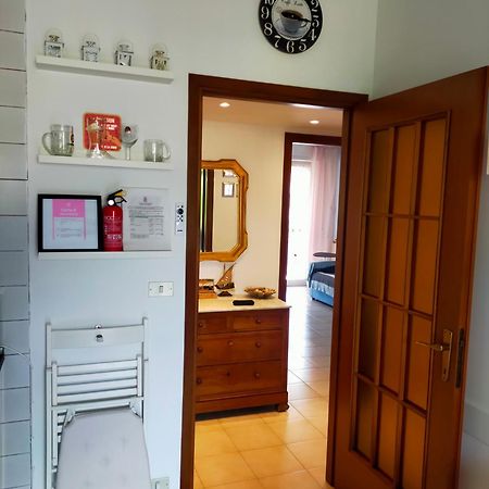 Appartamento Riviera Trilocale Wifi E Parcheggio Privato 文蒂米利亚 外观 照片